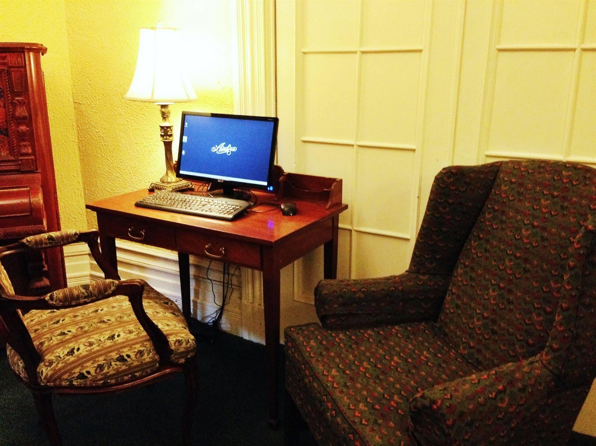 Ambrose House & Cafe - Self Check-In Guesthouse Montreal Zewnętrze zdjęcie